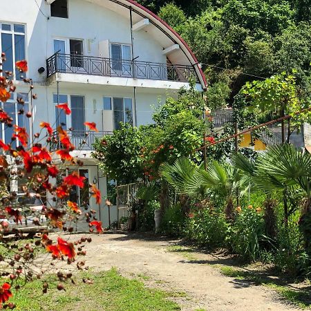 Sanni Guest House Kvariati Exterior foto